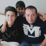 Alp Akar Instagram - Tüm babaların babalar günü kutlu olsun .Başta babam olmak üzere 🚀🚀@yalcin.akarr #alpakar my father ,My brother 💙