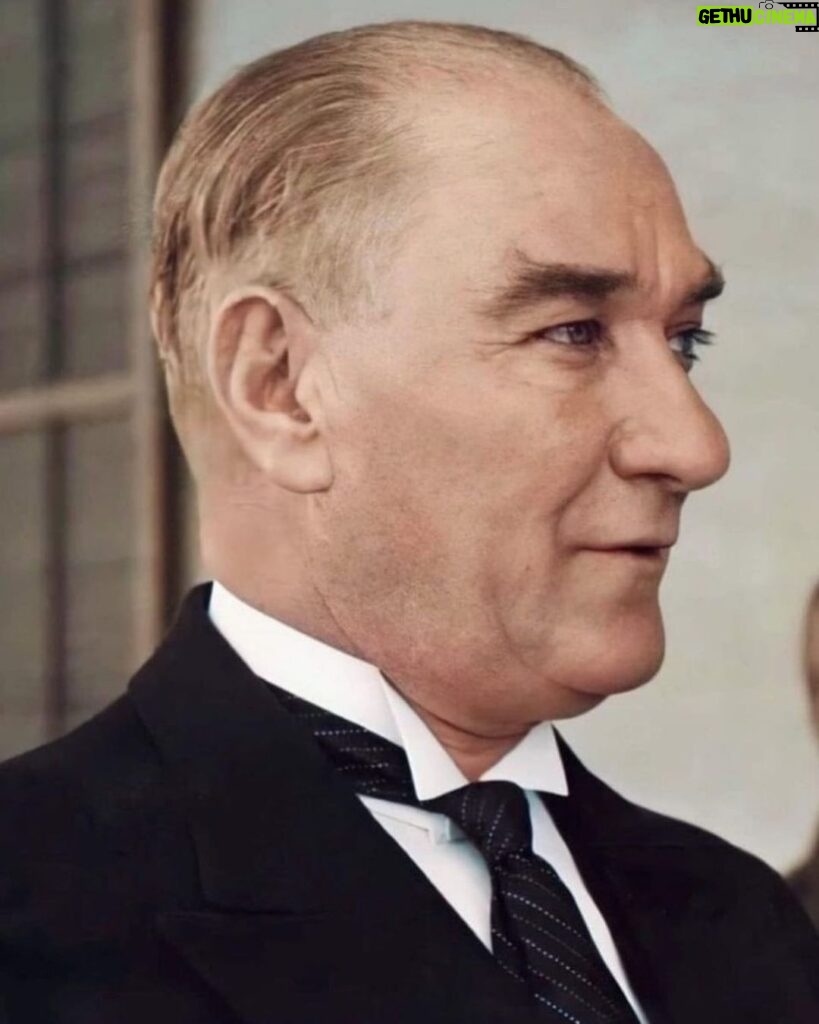 Alp Akar Instagram - Gazi Mustafa Kemal Atatürk… Sevgi, saygı ve özlemle anıyoruz…