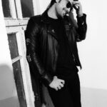 Alp Navruz Instagram –