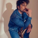 Alp Navruz Instagram -
