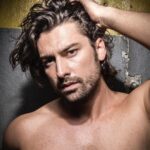 Alp Navruz Instagram –