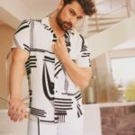 Alp Navruz Instagram -