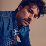 Alp Navruz Instagram -