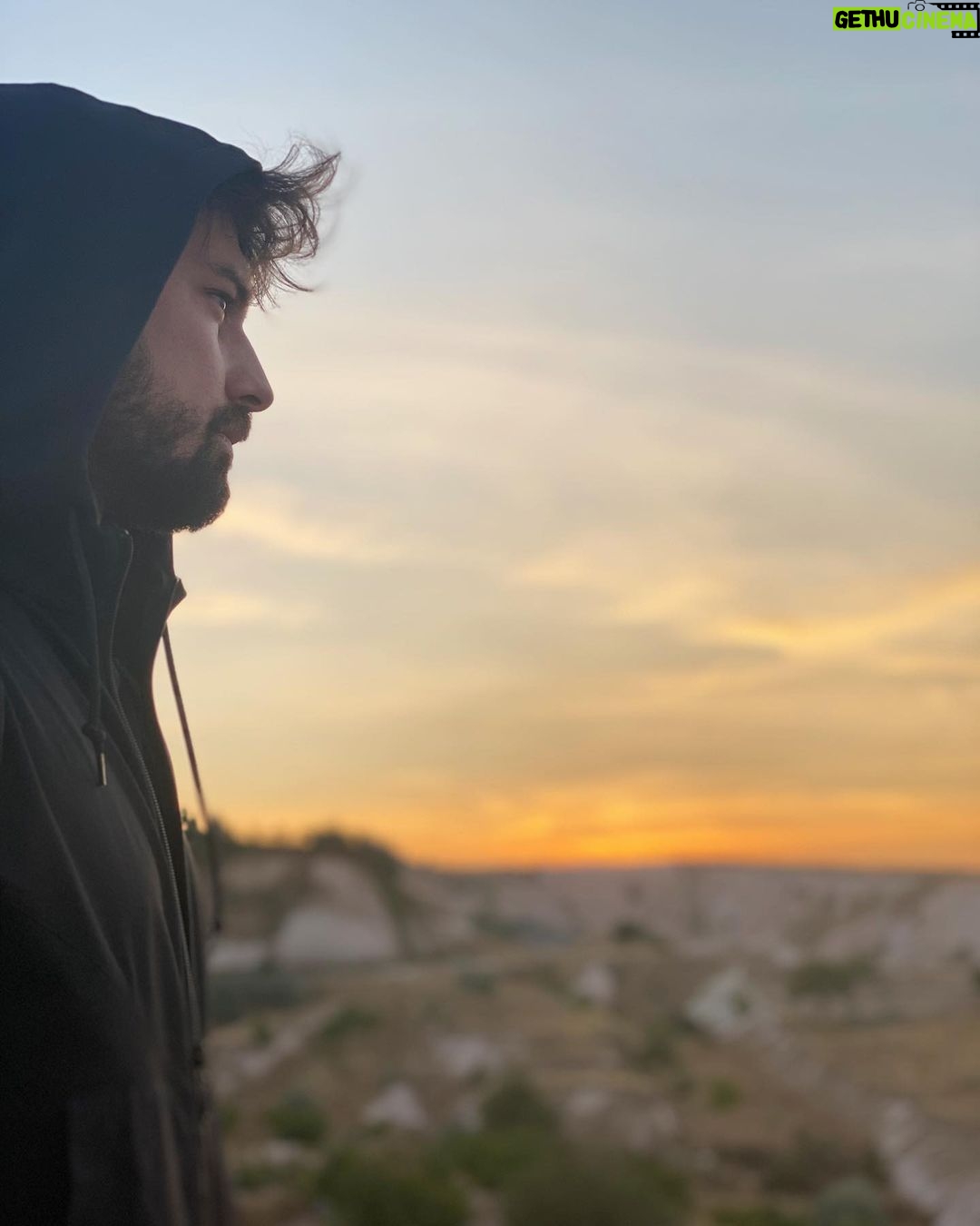 Alp Navruz Instagram - Doğa, sadece gözün görebildiklerini değil ruhun saklı resimlerini de içerir. #edvardmunch