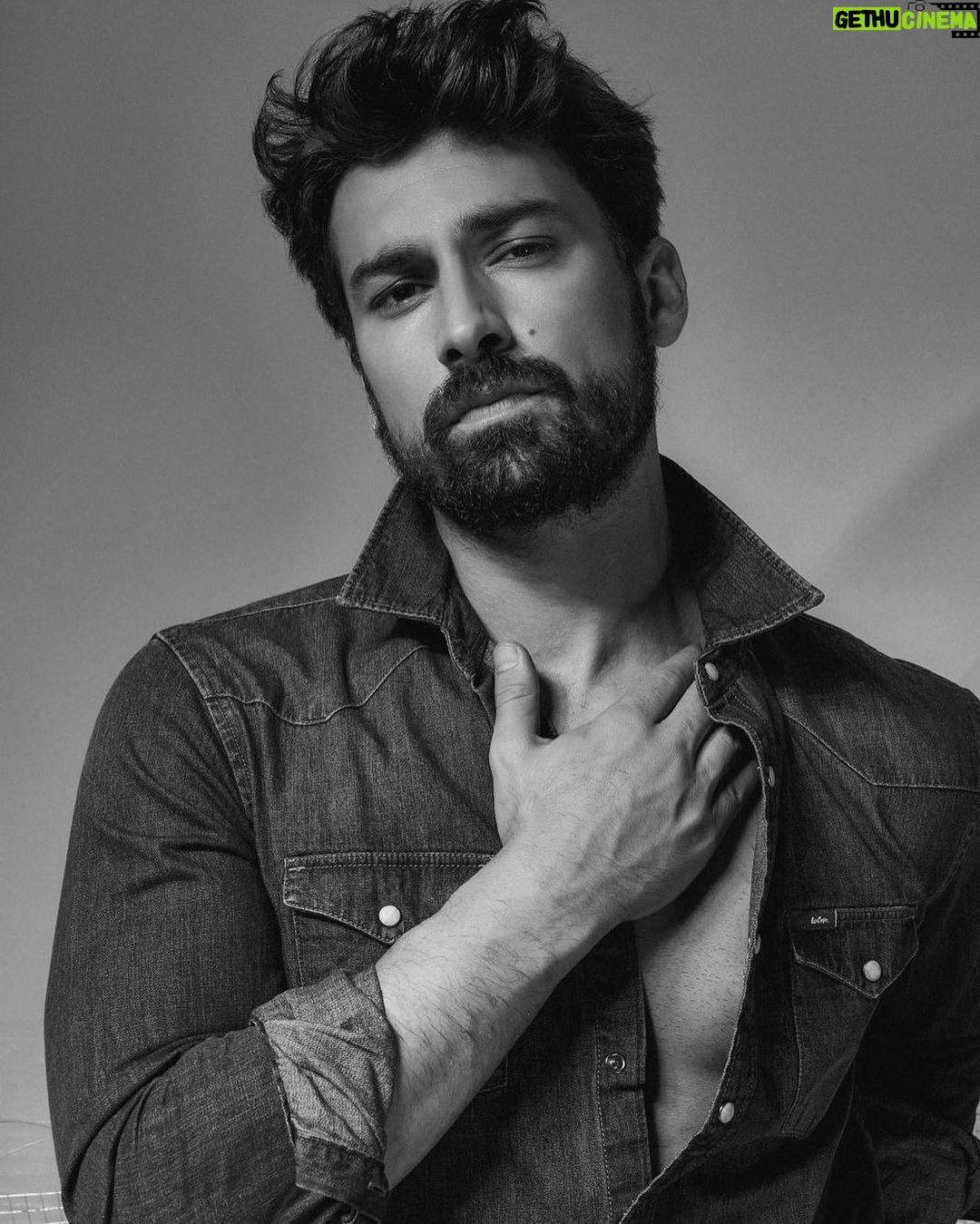 Alp Navruz - 383.5K Likes - If it’s meant to be it will be..