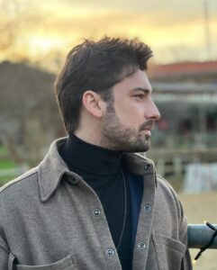 Alp Navruz Instagram - ‘34’ plaka yerli :) Doğum günümü kutlayan, hayatımda varlığını hissettiren herkese sonsuz teşekkür ederim🙏🏻