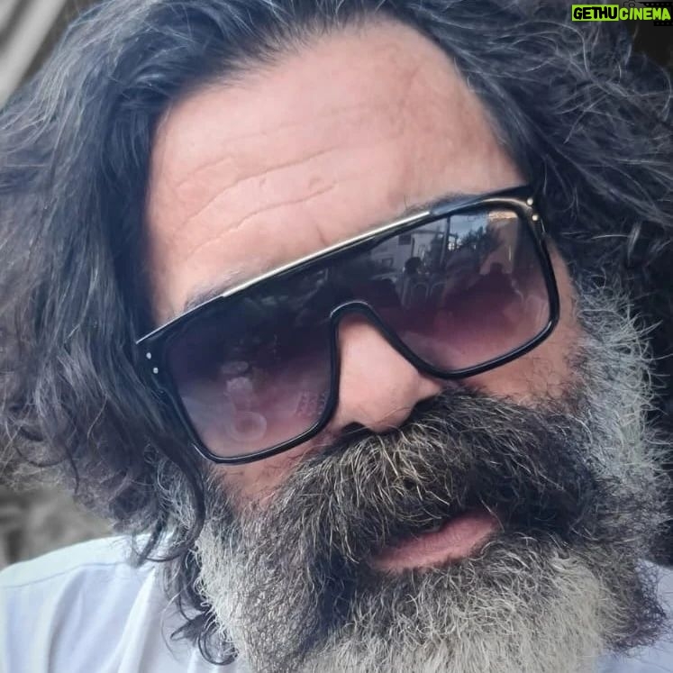 Alpaslan Özmol - 1.2K Likes -