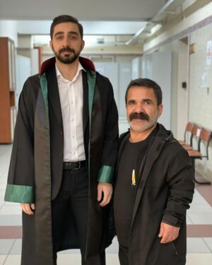 Alpaslan Özmol Instagram - Sevgili avukatım @azizumutekin nezdinde, hakkımda yapılacak her türlü asılsız haber ve paylaşıma ilişkin yasal işlemler başlatılacaktır.