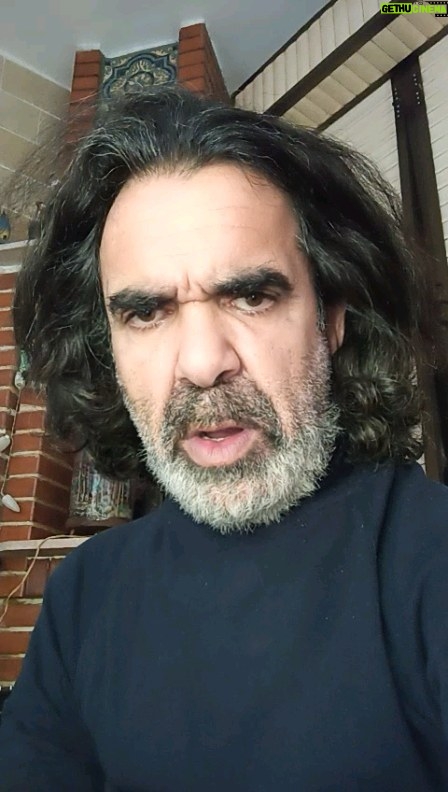 Alpaslan Özmol - 3.7K Likes - Efes antik tiyatrosundaki konserimin bilet fiyatlarını kişiye göre ben belirleyeceğim öğrenciye ücretsiz 😎