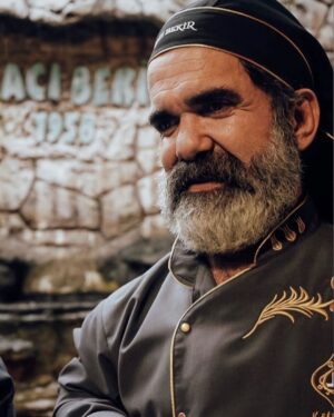 Alpaslan Özmol Instagram - Köfteci Hacıbekir / Adapazarı