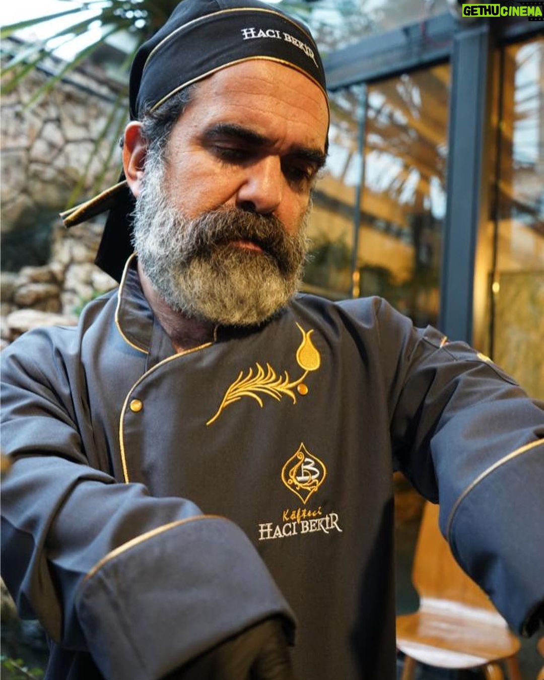 Alpaslan Özmol - 3.1K Likes - Köfteci Hacıbekir / Adapazarı