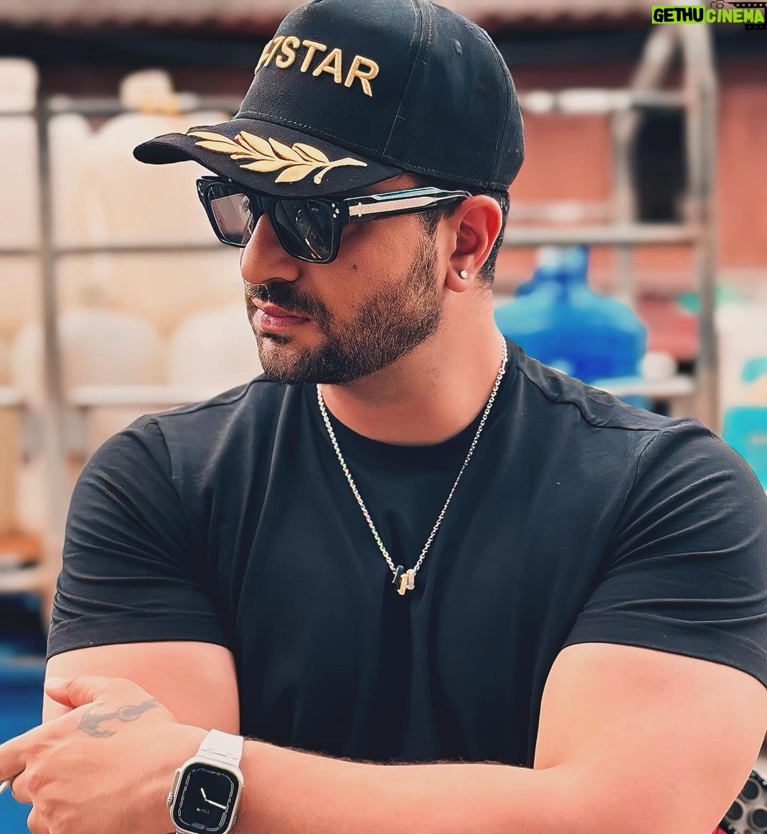 Aly Goni Instagram - Don’t lose what u can’t replace……