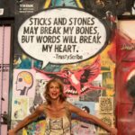 Alysia Reiner Instagram - Thank you @doyourumble for always letting me safety let go of all the HATE in the world. & beloved @lauriebbailey for your incredible photos and SOUL SISTERHOOD !! #boxing #workitout #doyourumble #rumble #letsgetreadytorumble