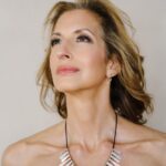 Alysia Reiner Instagram - The Dissent II is here. Modeled by the radiant actor, artist and activist Alysia Reiner.    A limited run of 20 necklaces will be available this holiday season, handcrafted in precious metals.    Materials: 14k gold, 14K rose gold & sterling silver. $3600.   20% of profits will be donated to the National Network of Abortion Funds.   Ships in 2-3 weeks. Order at gabymossdesigns.com or link in bio.   Necklace by @gabymossdesigns Model: @alysiareiner Photographer: @cindytrinh.photo Makeup Artist: @shoshanaswell Hair Stylist: @jimenamuanyc Production Coordinator: @ali_gramz     #RBG #Dissent #DissentNecklace #DissentCollar #StatementNeckace #PowerNecklace #ReproductiveRights #Vote2022 #Roevember   @abortionfunds