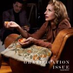 Alysia Reiner Instagram - I may have seduced the hot guy behind me. #consensual #hesmyhusband #sweetclementine #felixmagazine #sundaysunday Hollywood, California