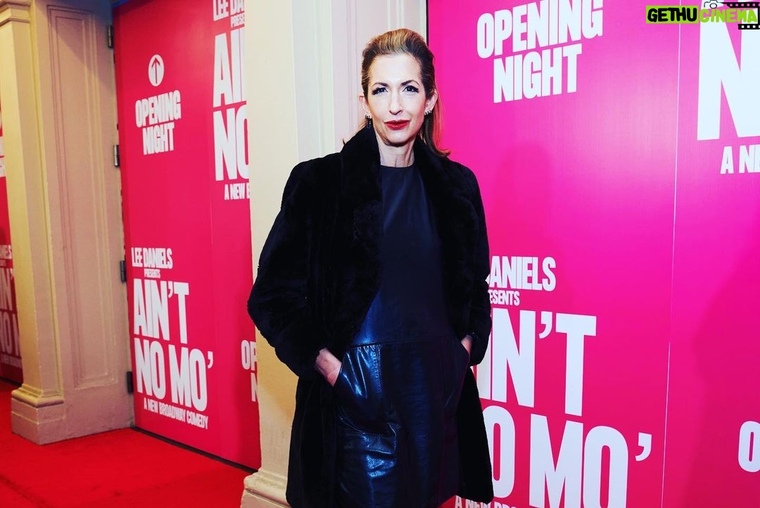 Alysia Reiner Instagram - Get yourself &/or someone you love the best holiday gift š & go to AINT NO MO on Broadway. Donāt spoil the surprise, so donāt read the GLOWING reviews like in the @nytimes that talks about my genius friend @ebonym_o & my new artist crush @crystallucasperry , JUST GO EXPERIENCE IT. Chills, laughs, tears. All the things. Thank you genius @jordanecooper & everyone who made this magic. ( got the double gift of an opening night date with Uber talent & friend @ryanjhaddad , so lucky me, love you Ryan!!) #aintnomo #broadway #openningnight #openning #broadwayworld #lucillelorrelawards Belasco Theater, New York City