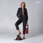 Alysia Reiner Instagram - @AlysiaReiner is in the superhero phase of her life — and to her, innovation is about activism. “Innovation is something I'm thinking about all the time, as an artist and a human and a mother in our world today. I'm always excited to celebrate innovation that can change the world and to be an advocate and a champion for those things.” Hear her out on the power of community, the strength we can find in failure, and the protein-packed vegetarian lasagna recipe she’s perfected in Flow’s Innovation & Advocacy Issue at the link in bio. Writer: @erikarjanes Photographer: @chinseephoto Stylist: @charliewardstyles Creative Design + Direction: @jenciminillo @laurakava VP, Video: @reshmago Video Editor: @allieoc_ #flowhealth #findingflow #womenshealth #innovation