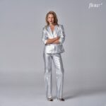 Alysia Reiner Instagram - @AlysiaReiner is in the superhero phase of her life — and to her, innovation is about activism. “Innovation is something I'm thinking about all the time, as an artist and a human and a mother in our world today. I'm always excited to celebrate innovation that can change the world and to be an advocate and a champion for those things.” Hear her out on the power of community, the strength we can find in failure, and the protein-packed vegetarian lasagna recipe she’s perfected in Flow’s Innovation & Advocacy Issue at the link in bio. Writer: @erikarjanes Photographer: @chinseephoto Stylist: @charliewardstyles Creative Design + Direction: @jenciminillo @laurakava VP, Video: @reshmago Video Editor: @allieoc_ #flowhealth #findingflow #womenshealth #innovation