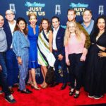 Alysia Reiner Instagram - Could not love these humans more. @alexedelman 👏 BRAVO 👏 DO NOT MISS @justforusshow On Broadway. THE GLOWING reviews ( @nytimes critics pick!) are all true. & @reginaspektor my heart always expands in your presence. Thank you both for the truth, laughter & music you bring our planet. To the extraordinary team who brought this to the stage - @rachsuss @jennygersten @thisisseaview & my @rebootjewish family THANK YOU!!! #justforus #broadway #reboot #hudsontheatre #comedy #antisemitism Hudson Theatre