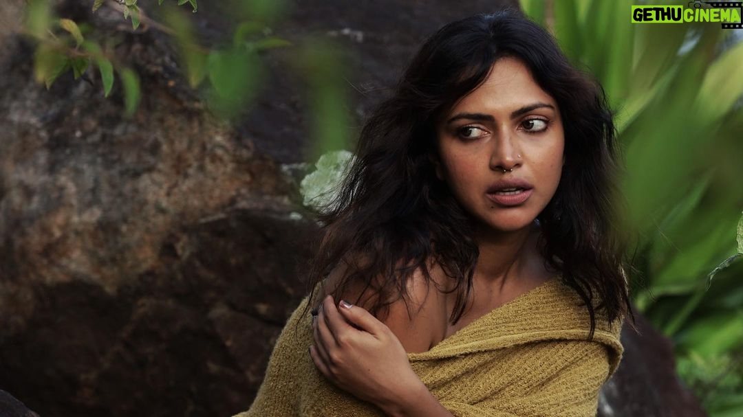 Amala Paul Instagram - Ten of a Kind 🌚🙌🏽 #funshoots #amalapaul