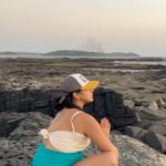 Amala Paul Instagram - Embracing the beauty of Malasana during pregnancy! This squatting magic has been my go-to for pelvic power and happy vibes. ✨🧿🙏🏼🤰💪🪬 Long beach walks, barefoot, and catching the sunset have been my best cure for pregnancy Nausea. It’s a miracle healing when my feet touch the sand and salty water. ‼️Disclaimer ‼️Consult with your doctor before doing this pose! 🎥 @j_desaii best husband and bestest friend who carefully watches my steps without stopping me from being in my flow. #blessed . . ##pregnancyyoga #prenatalyoga #mumtobe #birthpreparation #pregnancywithstyle #meditation #instagood #fyp #viral #trending #reels #instagood #instadaily #insta #wellness #wellbeing #pregnancyfitness #pregnancyjourney #yogaeveryday #yogapractice #pregnantbelly #pregnancyisbeautiful