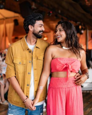 Amala Paul Instagram - From the party where it all began to celebrating a lifetime together - our love story unfolds. 

💞✨🪬

#lovestory #engagedlife #godspeed