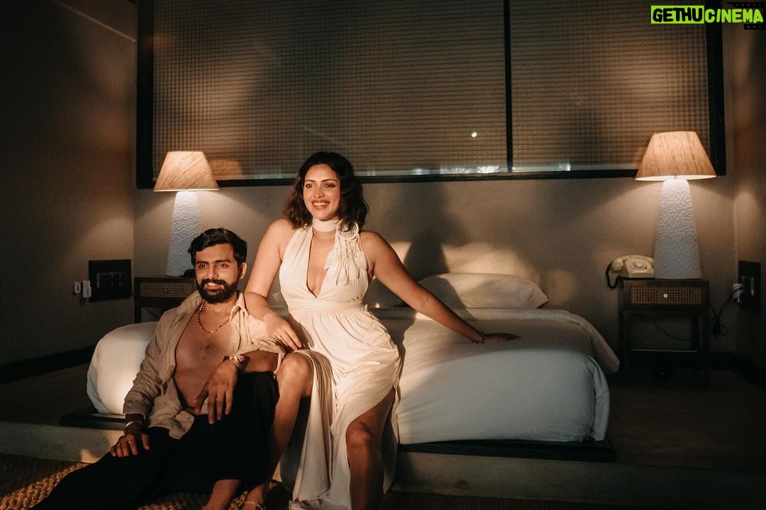 Amala Paul Instagram - Too hot to handle 🔥 #classic