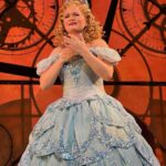 Amanda Jane Cooper Instagram - “Fellow Ozians. Friends... We have been through a frightening time. And there will be other times, and other things that frighten us. But if you’ll let me, I’d like to try -- to help. I’d like to try to be -- Glinda the Good.” An honor every time. These photos were taken during bows last night. I’m so grateful. Here at the Gershwin through September 10th as 🫧bubble back-up🫧…this company has been nothing short of phenomenal to cheer on and to work with. It’s a gift to be back. Photos by @ellielucass WICKED The Musical