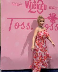 Amanda Jane Cooper Instagram - Pink goes good with green! Thank you @wicked_musical for reuniting us Galindafied gals at the thrillifying 20th Anniversary Pink Performance. 🫧 Please enjoy the truly chaotic final slide. 🙈 Photos 2, 5 & 7 by @chadkrausphoto Other photos by @coreysteinfast