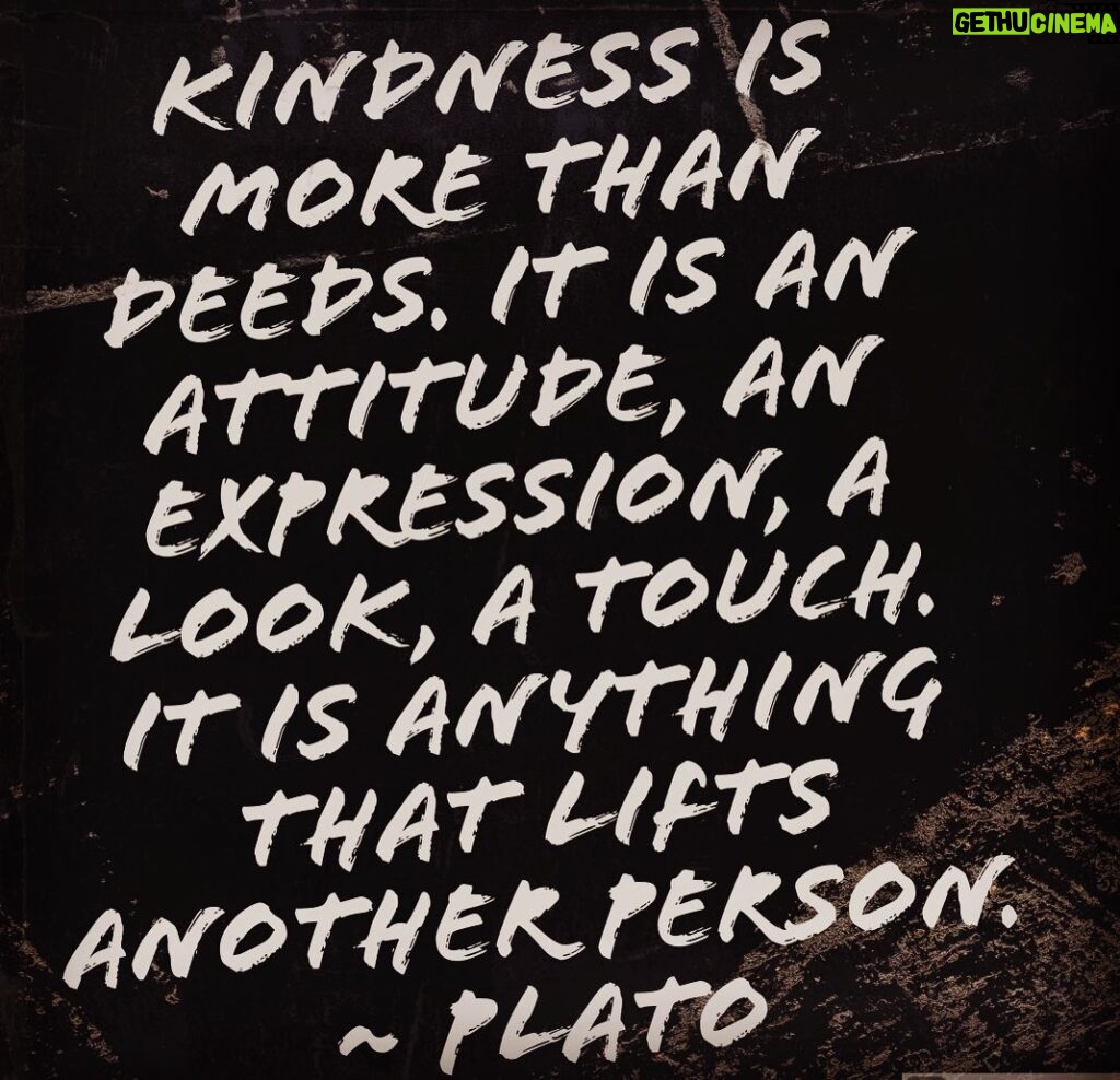 Amanda Righetti Instagram - Kindness doesn’t cost a thing.