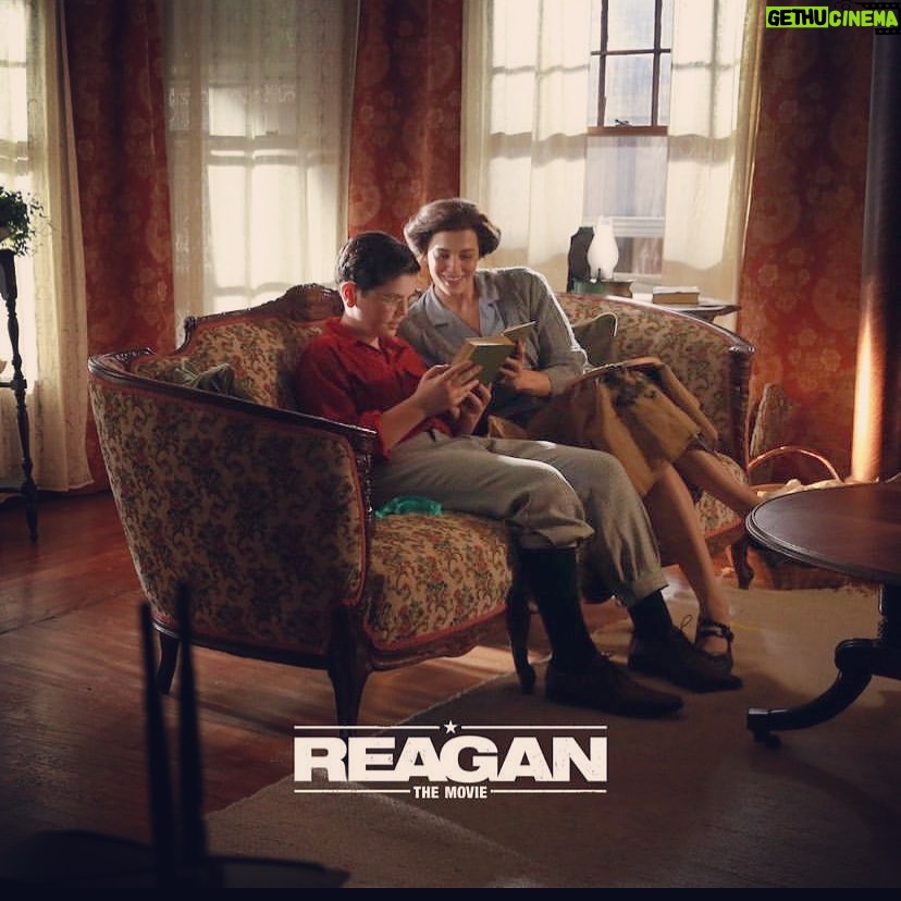 Amanda Righetti Instagram - #bts on @reaganmovie with young Dutch #TommyRagen