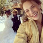 Amanda Righetti Instagram - Snowdog #sundayfunday