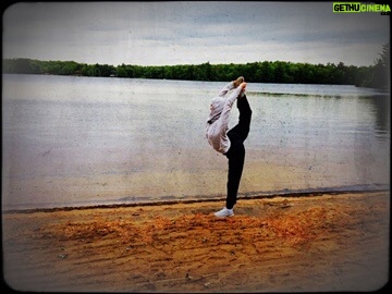 Amanda Zhou Instagram - #tbt to camping, bielmann spins, nature, and hoodies that scrunch up. . . . #spinningoutnetflix #travelcravings #trails #nostalgic #views #figureskating #musclememory #flexible #bendyyogis