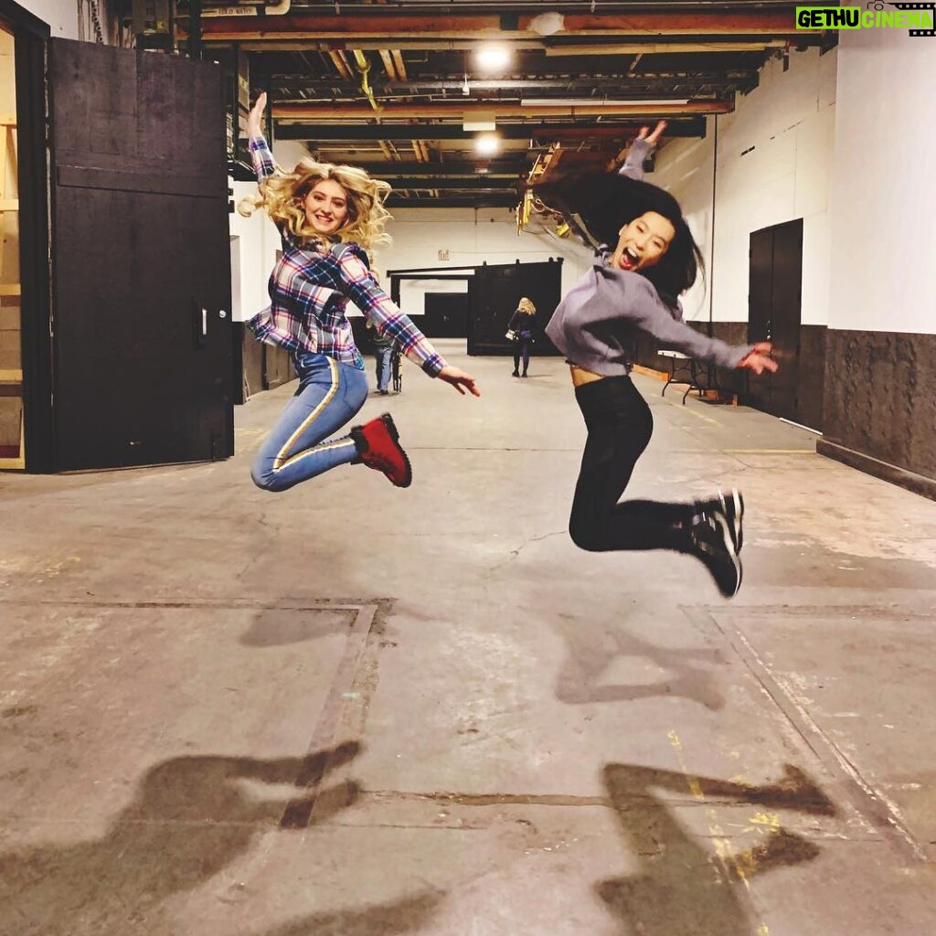 Amanda Zhou Instagram - Introducing you Jenn and Serena. I can never stop laughing with this one. @willowshields ❤️ #workhardplayharder #spinningoutnetflix #spinningout #goodtimes #bts #abworkout