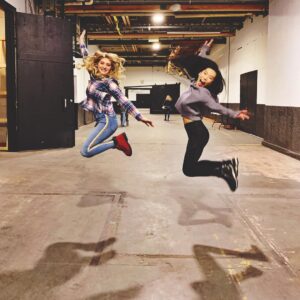 Amanda Zhou Instagram - Introducing you Jenn and Serena. 
I can never stop laughing with this one. @willowshields ❤️ #workhardplayharder #spinningoutnetflix #spinningout #goodtimes #bts #abworkout