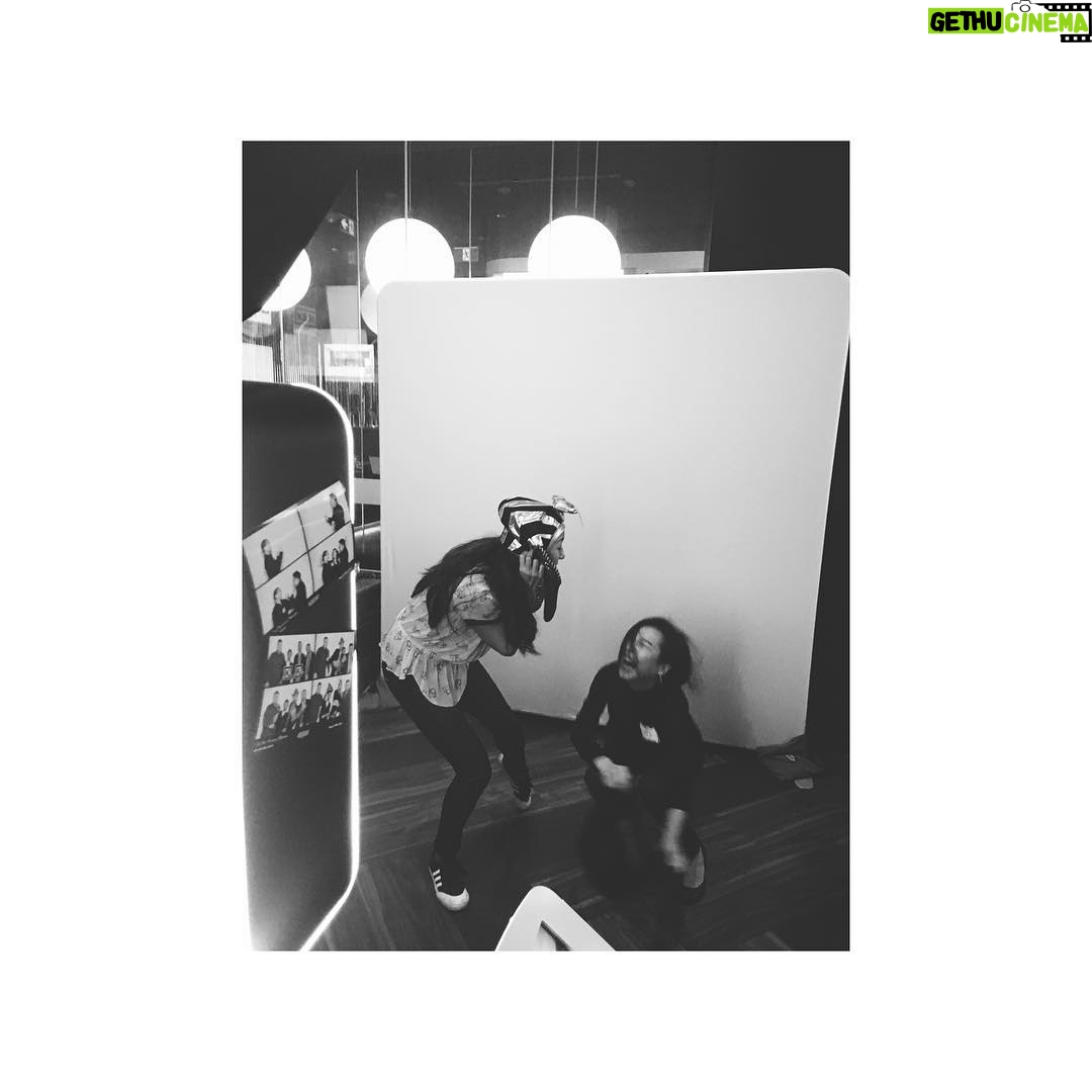 Amanda Zhou Instagram - Literally LMFAO. This is one of my fav #bts captures. Kicking it with the beautiful @iamstephsong #lmao😂😂😂 #goodvibesonly #greatpeoplegreattimes #girltime #asiangirls #asianactress #vancouvervibez #keslowcamera Vancouver, British Columbia