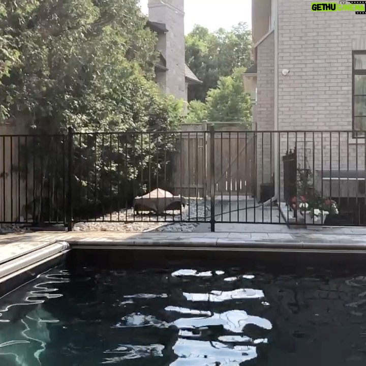 Amanda Zhou Instagram - Who says I can’t attempt a skating jump with no ice? #tbt to spinning on water . . . #spinningoutnetflix #amandazhou #summertimes #thesix #partytrick #slowmotion #jump