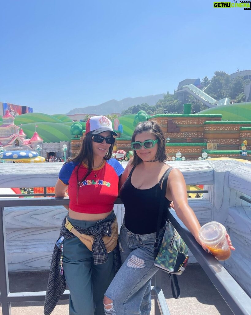 Amber Frank Instagram - Thank you @unistudios for treating my besties and me to the most FUN DAY EVER!!! Super Mario world is the coolest thing I’ve ever experienced!!!🍄#AtUniversal Universal Studios Hollywood