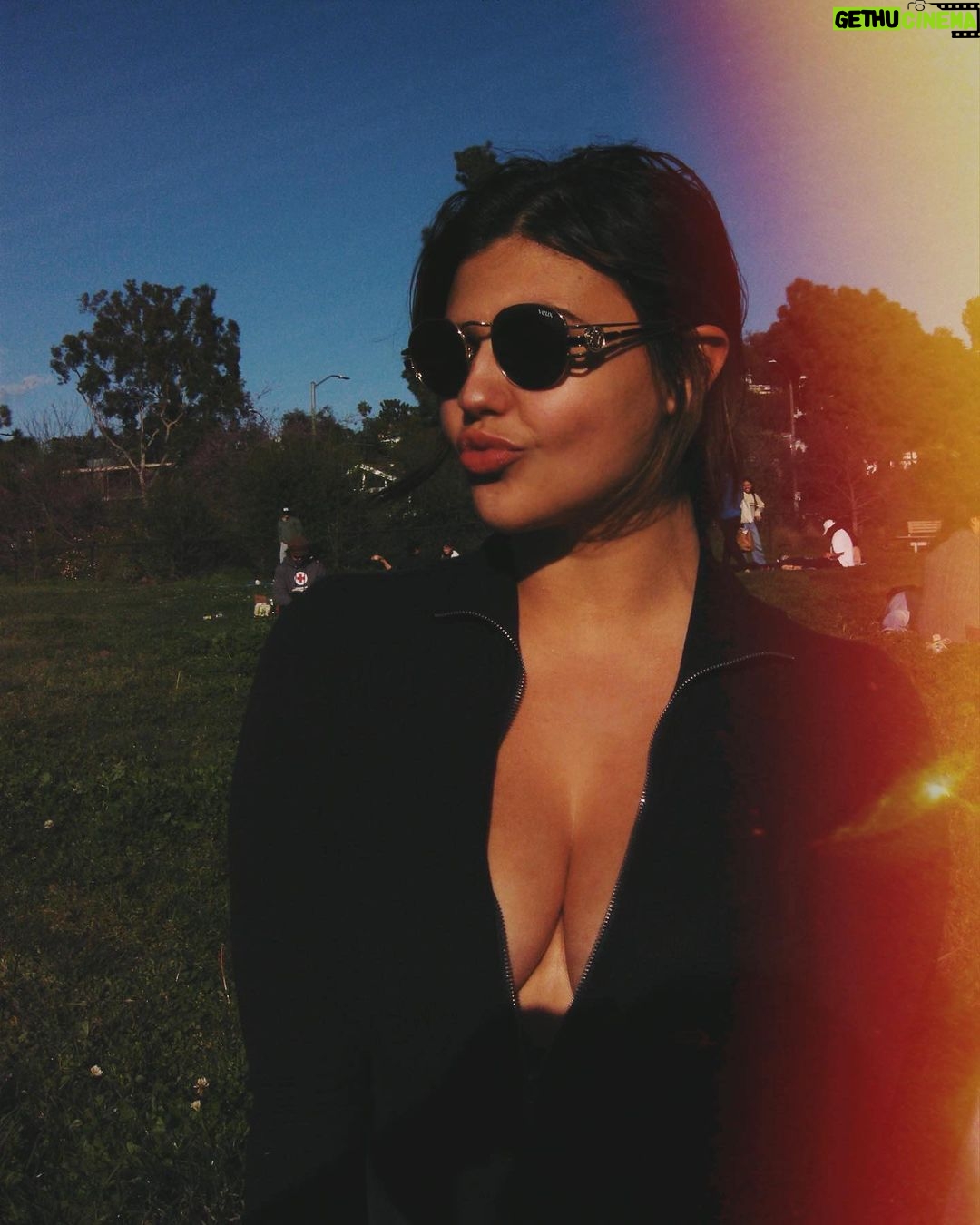 Amber Frank - 4.1K Likes - π«Άπ½