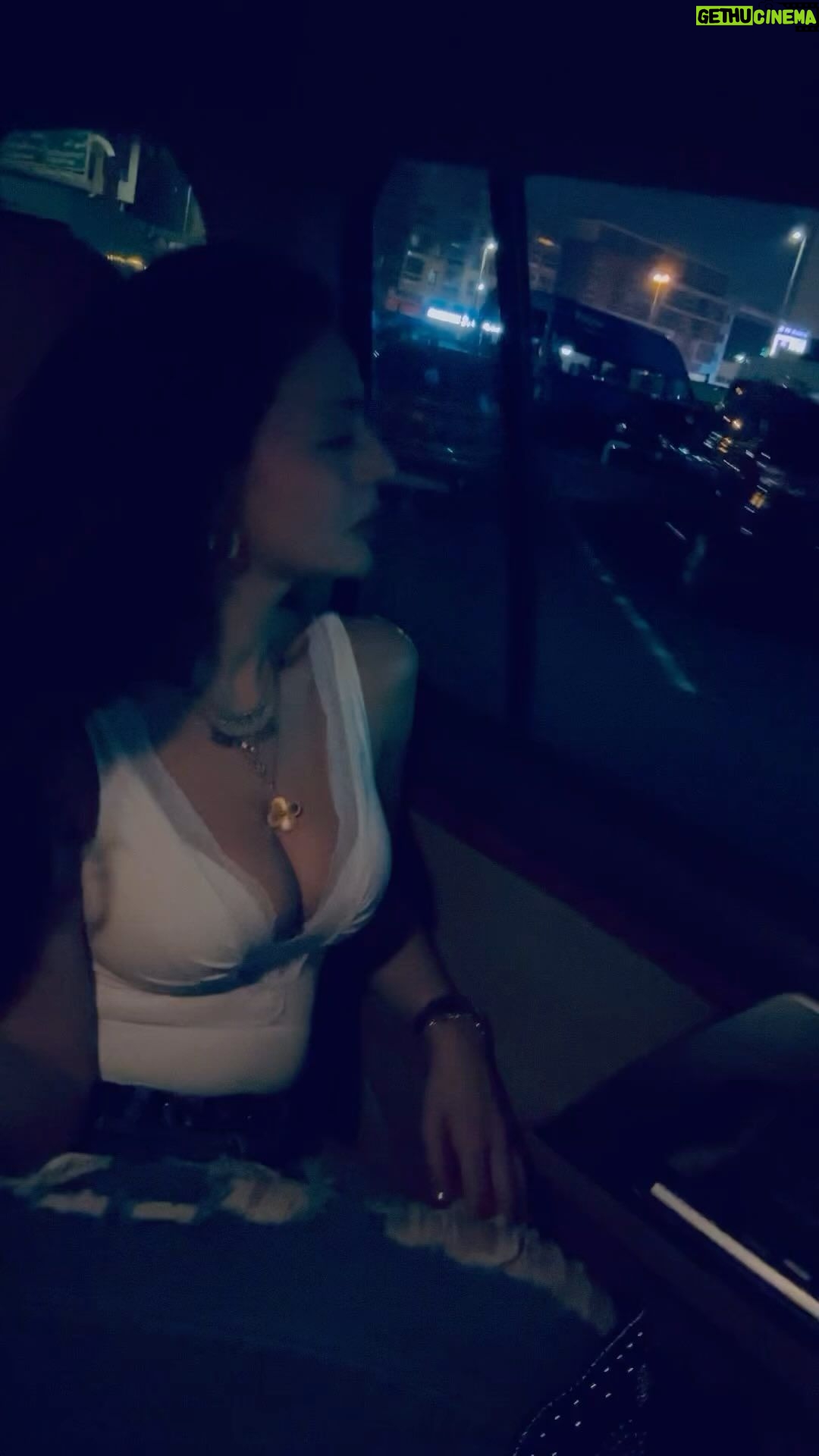 Ameesha Patel Instagram - DUBAI —- ABOUT LAST NITE 🌟🌟🌟