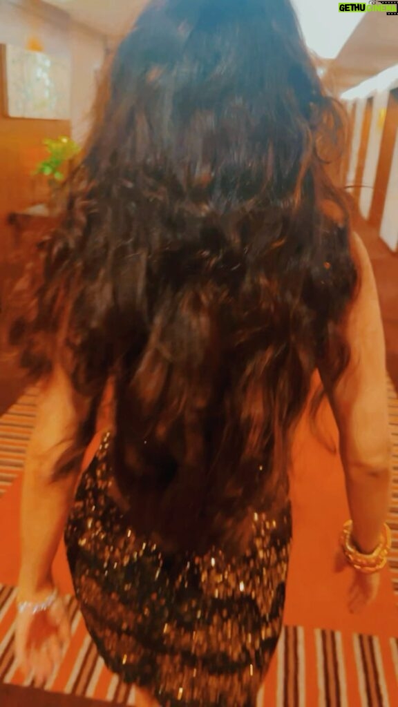 Ameesha Patel Instagram - ThAILAND—- PATTAYA— EVENT READY Dressed by @rockystarofficial @rockystar100 Hair @rajnivishwkrma
