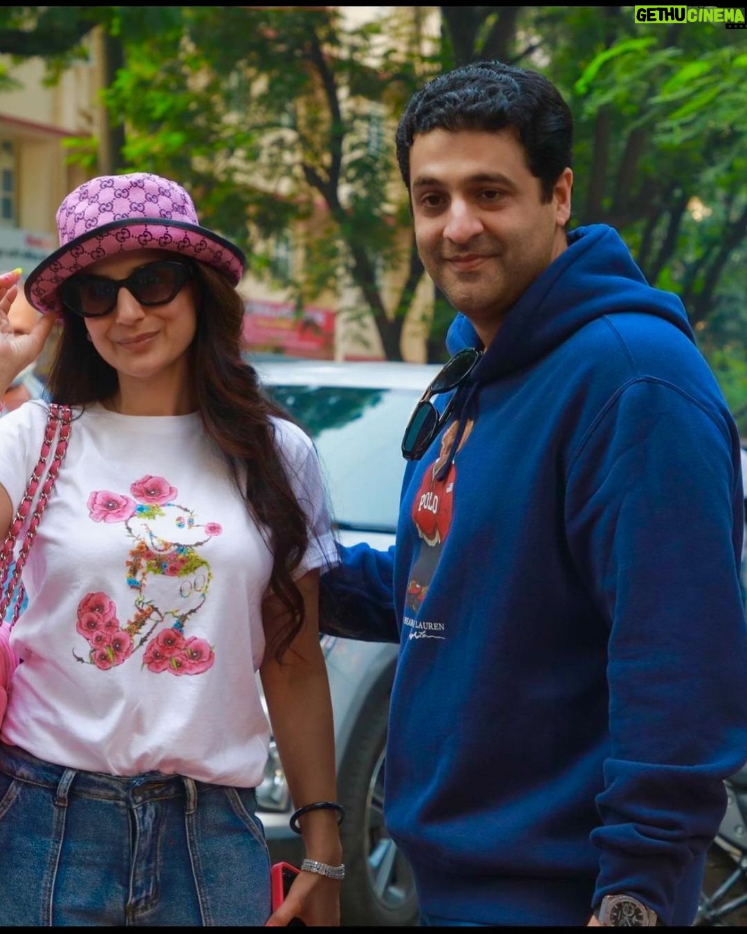 Ameesha Patel Instagram - Happppppppy happppppy bday @kuunalgoomer -the most amazing friend , guide , business partner —— actuli I have no appropriate and amazing name for this super amazing n special bond we share because ur toooo special a person n even a platinum heart is tooooo less for u !!!! May this day starting till infinity only smiles n the best of everything that u soooop deserve 💖💖💖💥💥🎂🎂🎂