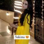 Ameesha Patel Instagram - Posted @withregram • @bollywoodbubble Ameesha Patel dazzles in a vibrant yellow saree as she arrives for a Diwali Party!😍 . . . . @ameeshapatel9 #ameeshapatel #bollywoodbubble #diwali #diwaliparty