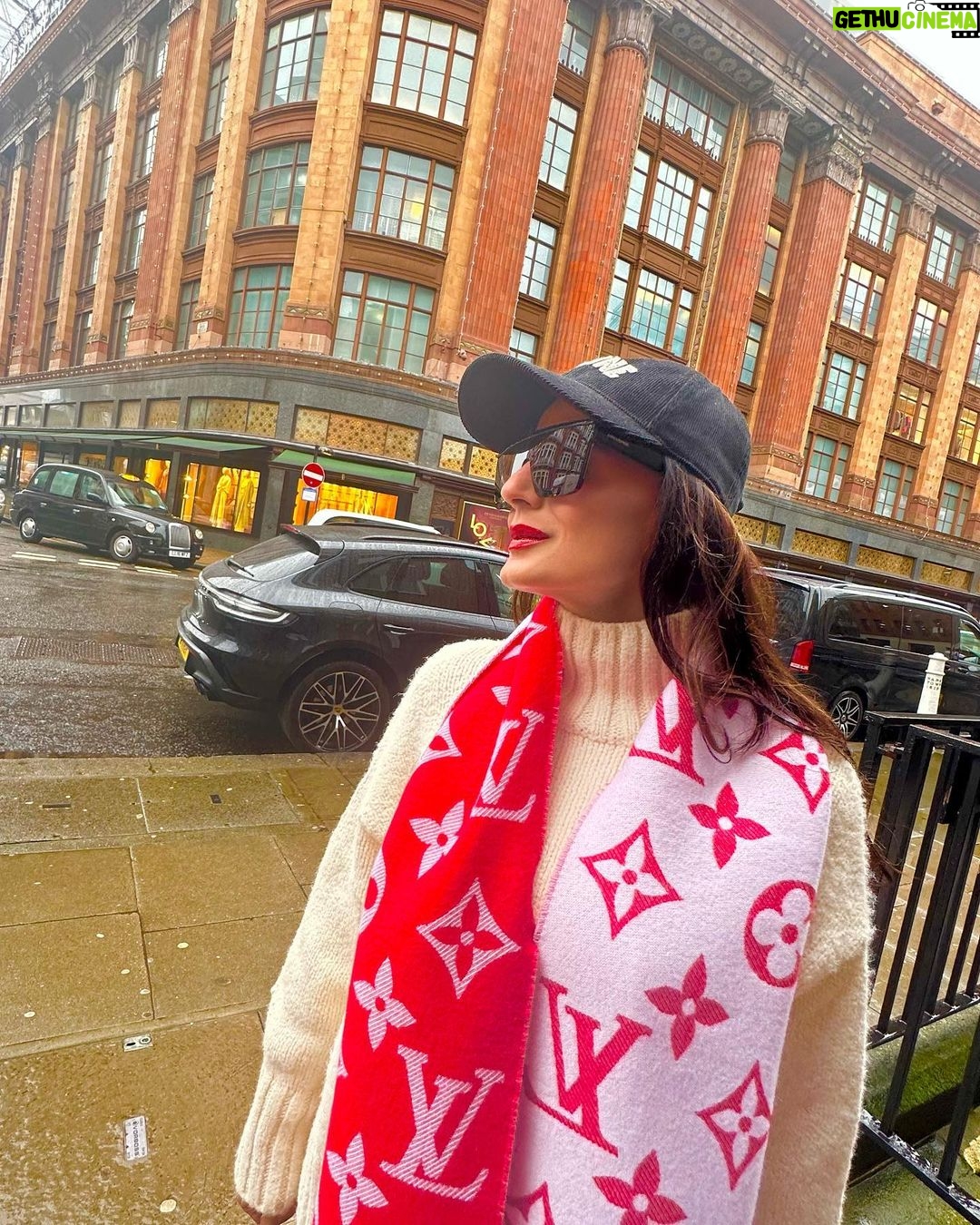 Ameesha Patel Instagram - LONDON ❤️❤️❤️❤️