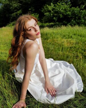 Amelia Gething Instagram - Well well well, what have we here? I believe it is a girl in her manic pixie cottagecore dream girl phase. Constantly wanting to just frolic around in long skirts with picnic baskets and squirrels 🐿️ (sadly, I have nilly a picnic basket or a furry friend in these photos but boy oh boy do I wish I did). I’m always on the search for others like myself, are there any manic pixie girls out there? Some fairy-core fellas? Bi girls that only date ‘golden retriever energy’ gamers? Or even some haunted house girlies perhaps? 👻🦇 Maybe we could start a cult together where we speak exclusively in lyrics by Sufjan Stevens, Mitski and Lana Del Ray? Maybe I’m getting ahead of myself … or maybe, just maybe, I’m onto something. 🧚🏼‍♂️🍦🌳 
Anyway, please enjoy these shots taken by the lovely @freddie_pearson @shotbyfrederick