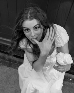 Amelia Gething Instagram - Well well well, what have we here? I believe it is a girl in her manic pixie cottagecore dream girl phase. Constantly wanting to just frolic around in long skirts with picnic baskets and squirrels 🐿️ (sadly, I have nilly a picnic basket or a furry friend in these photos but boy oh boy do I wish I did). I’m always on the search for others like myself, are there any manic pixie girls out there? Some fairy-core fellas? Bi girls that only date ‘golden retriever energy’ gamers? Or even some haunted house girlies perhaps? 👻🦇 Maybe we could start a cult together where we speak exclusively in lyrics by Sufjan Stevens, Mitski and Lana Del Ray? Maybe I’m getting ahead of myself … or maybe, just maybe, I’m onto something. 🧚🏼‍♂️🍦🌳 
Anyway, please enjoy these shots taken by the lovely @freddie_pearson @shotbyfrederick