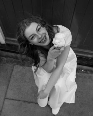 Amelia Gething Instagram - Well well well, what have we here? I believe it is a girl in her manic pixie cottagecore dream girl phase. Constantly wanting to just frolic around in long skirts with picnic baskets and squirrels 🐿️ (sadly, I have nilly a picnic basket or a furry friend in these photos but boy oh boy do I wish I did). I’m always on the search for others like myself, are there any manic pixie girls out there? Some fairy-core fellas? Bi girls that only date ‘golden retriever energy’ gamers? Or even some haunted house girlies perhaps? 👻🦇 Maybe we could start a cult together where we speak exclusively in lyrics by Sufjan Stevens, Mitski and Lana Del Ray? Maybe I’m getting ahead of myself … or maybe, just maybe, I’m onto something. 🧚🏼‍♂️🍦🌳 
Anyway, please enjoy these shots taken by the lovely @freddie_pearson @shotbyfrederick