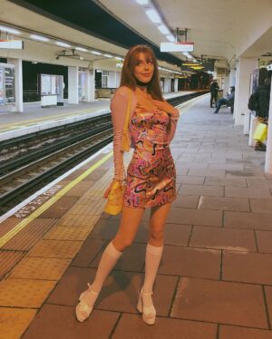 Amelia Gething Instagram - We have high hopes for you 2022, no pressure