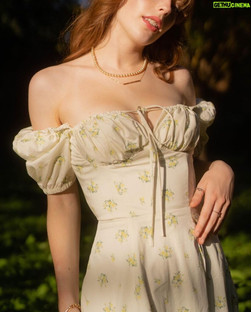 Amelia Gething Instagram - 1 - Fringe 2 - Fringe gone, nice dress 👍🏻