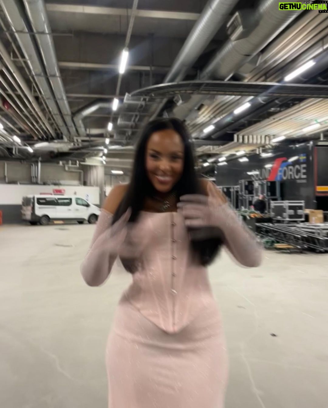 Amie Bramme Sey Instagram - ❤️ Idolfinalen 2023 ❤️ Graattis @cimwa tänk att du tog hem hela skiten?! Och tack tack tusen tack och big up till alla som var med och skapade denna oförglömliga kväll!